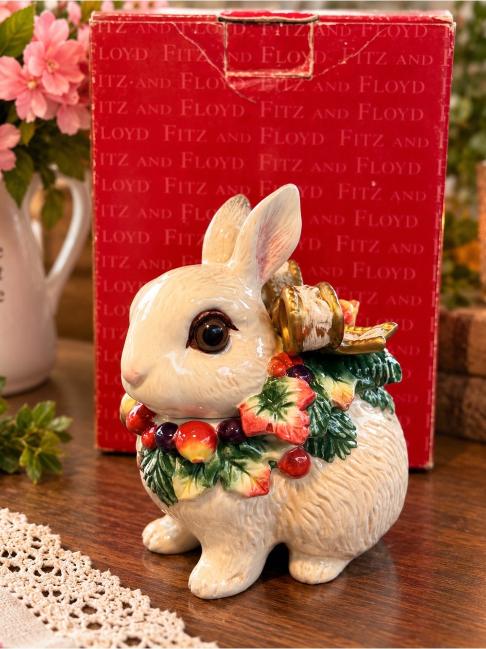 1995 Vintage Fitz & Floyd Snowy Woods Bunny Small Box Figurine 19/1227 w/ Box